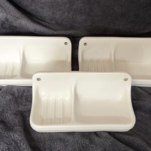 Set van 3 porseleinen zeepbakhouders – Pure White Vintage Bathroom Set