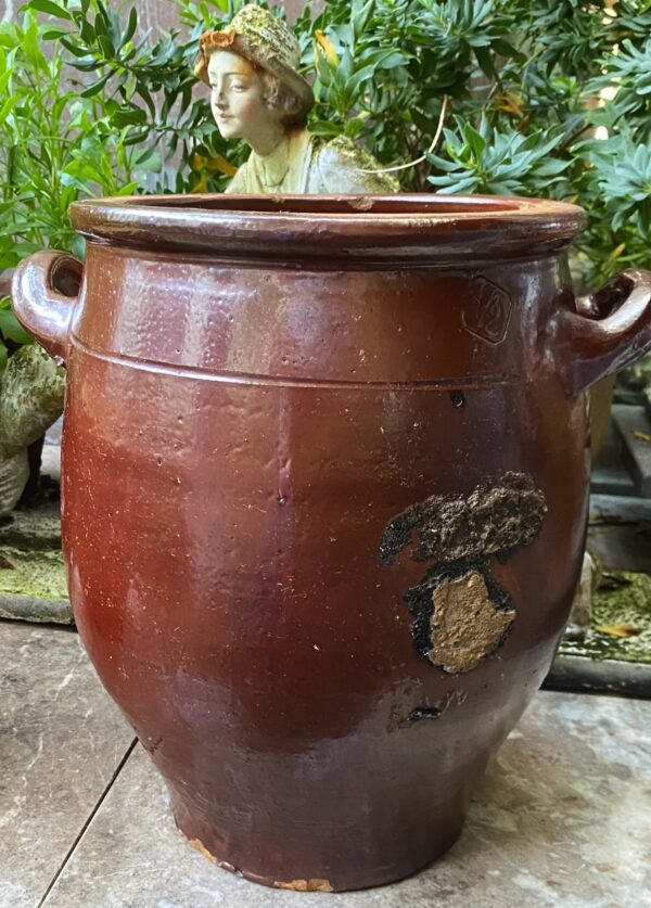 Antique French brown stoneware pot with handles – 19th century (1) Antieke Franse grespot in bruin aardewerk met handvatten | Antique French brown stoneware pot with handles – 19th century