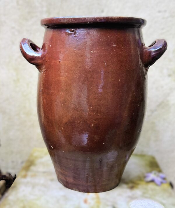 Antique French wheel‑thrown brown stoneware pot – 19th century (1) Antieke Franse handgedraaide grespot in bruin aardewerk – 19e eeuw | Antique French wheel‑thrown brown stoneware pot – 19th century