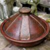 Antique Moroccan tajine with decorative hammered copperwork, 20th century (16) Antieke Marokkaanse Tajine met decoratief gehamerd koperwerk , Antique Moroccan tajine with decorative hammered copperwork, 20th century