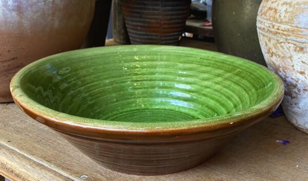 Antique brown confit bowl with green interior glaze (3) Antieke bruine gresale confit schaal | Antique brown confit bowl with green interior glaze, 19th C
