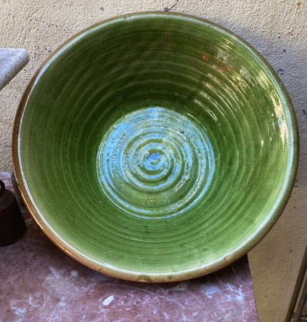 Antique brown confit bowl with green interior glaze (9) Antieke bruine gresale confit schaal | Antique brown confit bowl with green interior glaze, 19th C