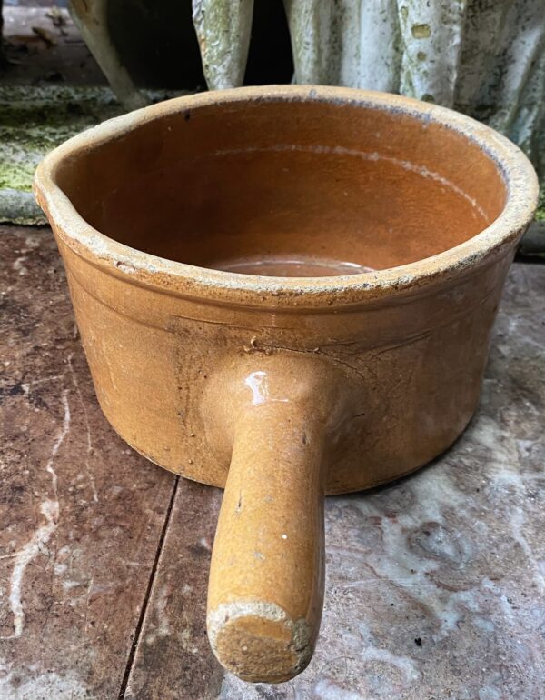 Antique handmade terracotta saucepan with spout – ochre‑brown glazed earthenware, ca. 1950 (9) Antieke handgemaakte terracotta steelpan met tuit – okerbruin geglazuurd aardewerk, Antique handmade terracotta saucepan with spout – ochre‑brown glazed earthenware, ca. 1950
