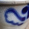 Authentieke Keulse inmaakpot (10 x 15 cm) – Handgedraaid aardewerk met penseeldecor | Authentic Cologne preserving pot (10 × 15 cm) – hand‑thrown stoneware with brush décor, ca. 1900