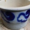 Authentieke Keulse inmaakpot (10 x 15 cm) – Handgedraaid aardewerk met penseeldecor | Authentic Cologne preserving pot (10 × 15 cm) – hand‑thrown stoneware with brush décor, ca. 1900