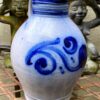 Authentic salt-glazed stoneware wine jug, ca. 1950 (2) Vintage Keuls zoutgeglazuurd wijnkannetje 1/2L | Authentic salt‑glazed Cologne stoneware wine jug 1/2L – ca. 1950