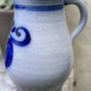 Cologne salt‑glazed stoneware water jug (27 cm), c. 1900 (1) Ambachtelijke Keulse waterkan in zoutgeglazuurd gres (27 cm), Cologne salt‑glazed stoneware water jug (27 cm), c. 1900