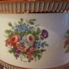 French porcelain cachepot with floral transfer decoration, 20th C (9) Franse porseleinen cachepot met florale transferdecoratie | French porcelain cachepot with floral transfer decoration, 20th century