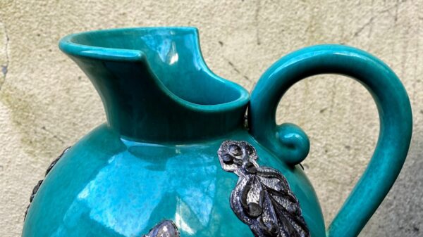 Groene Art Deco snavelkan met bronzen ornamenten | Green Danish Art Deco jug - ca.1930