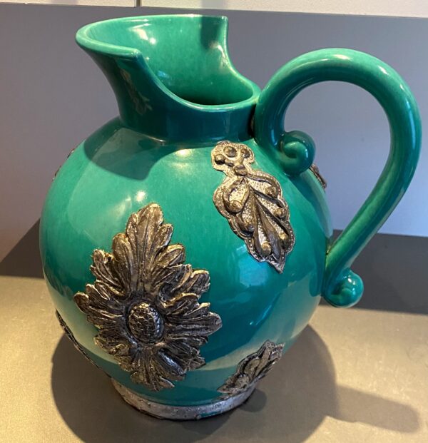 Green Danish Art Deco jug - ca.1930 (6) Groene Art Deco snavelkan met bronzen ornamenten | Green Danish Art Deco jug - ca.1930
