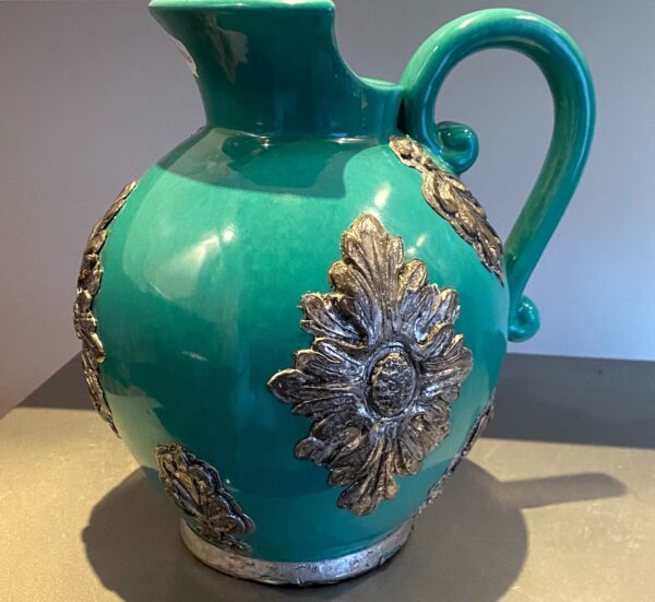 Green Danish Art Deco jug - ca.1930 (7) Groene Art Deco snavelkan met bronzen ornamenten | Green Danish Art Deco jug - ca.1930
