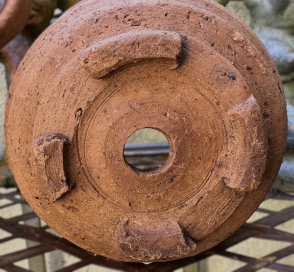 Handgemaakt aardewerken potje uit Guatemala | Handmade Guatemalan earthenware pot, ca.1990