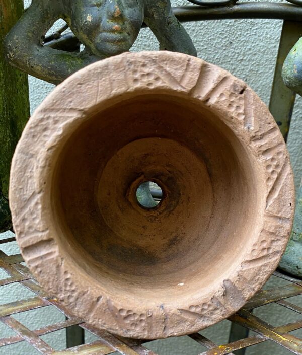 Handgemaakt aardewerken potje uit Guatemala | Handmade Guatemalan earthenware pot, ca.1990