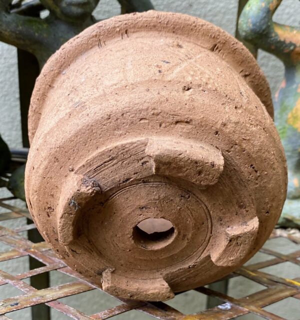 Handgemaakt aardewerken potje uit Guatemala | Handmade Guatemalan earthenware pot, ca.1990