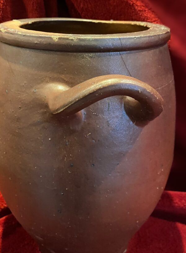 IMG_1261 Antieke Franse grespot in donkerbruin geglazuurd aardewerk | Antique French dark‑brown glazed stoneware pot – 19th century