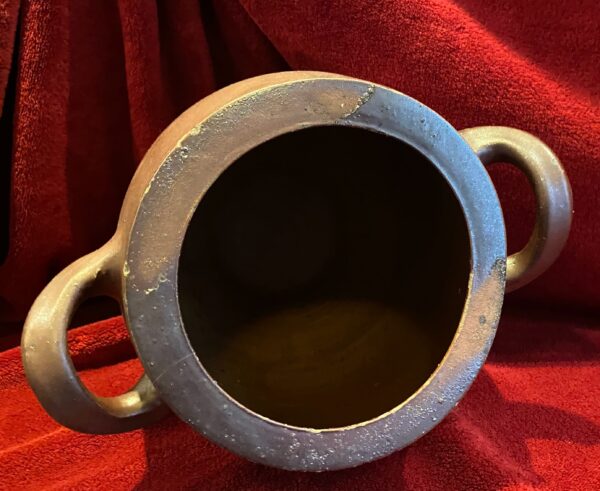 IMG_1265 Antieke Franse grespot in donkerbruin geglazuurd aardewerk | Antique French dark‑brown glazed stoneware pot – 19th century