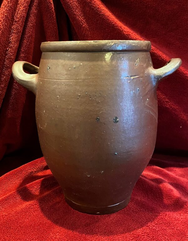 IMG_1267 Antieke Franse grespot in donkerbruin geglazuurd aardewerk | Antique French dark‑brown glazed stoneware pot – 19th century
