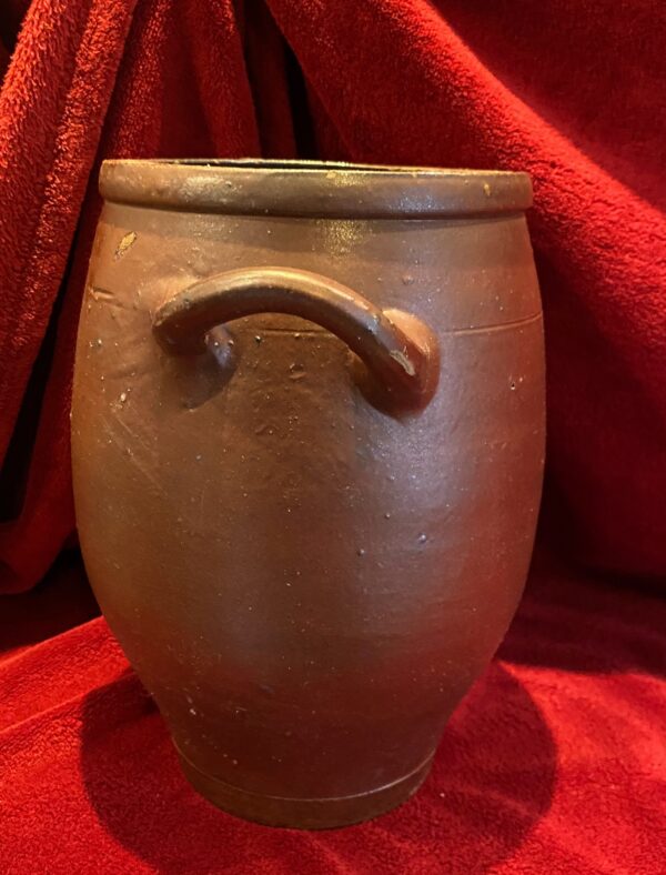 IMG_1268 Antieke Franse grespot in donkerbruin geglazuurd aardewerk | Antique French dark‑brown glazed stoneware pot – 19th century
