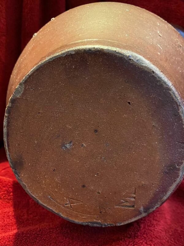 IMG_1274 Antieke Franse grespot in donkerbruin geglazuurd aardewerk | Antique French dark‑brown glazed stoneware pot – 19th century