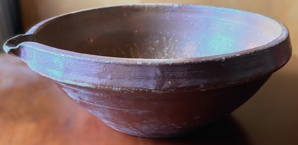 Imposing French stoneware butter‑ or cream‑separating bowl – late 19th century (10) Antieke imposante Franse boter- of roomteil in gres aardewerk | Imposing French stoneware butter‑ or cream‑separating bowl – late 19th century