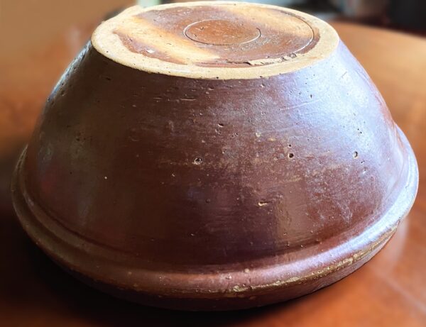 Imposing French stoneware butter‑ or cream‑separating bowl – late 19th century (7) Antieke imposante Franse boter- of roomteil in gres aardewerk | Imposing French stoneware butter‑ or cream‑separating bowl – late 19th century