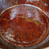 Imposante aardebruine confit schaal | Impressive earth‑brown confit bowl – handmade and versatile