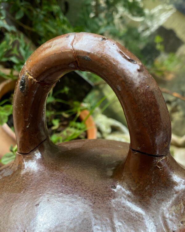 Large antique French stoneware jug with handle – late 19th century (19) Grote antieke Franse gres kruik met handgreep | Large antique French stoneware jug with handle – late 19th century