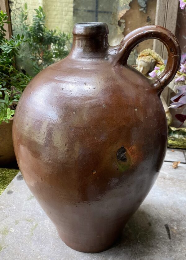 Large antique French stoneware jug with handle – late 19th century (3) Grote antieke Franse gres kruik met handgreep | Large antique French stoneware jug with handle – late 19th century