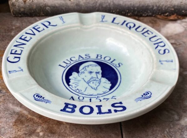 Lucas Bols advertising ashtray – Royal Sphinx Maastricht (9) Lucas Bols reclame‑asbak – Royal Sphinx Maastricht | Lucas Bols advertising ashtray – Royal Sphinx Maastricht