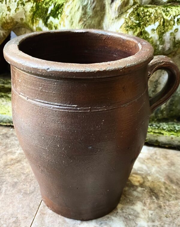 Old French dark‑brown glazed stoneware jug with single handle – late 19th century (3) Oude donkerbruine Franse geglazuurde greskan met één oor | Old French dark‑brown glazed stoneware jug with single handle – late 19th century