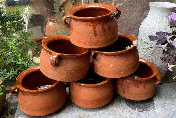 Set of 6 French glazed stoneware terracotta cooking pots – (1) Franse geglazuurde gres terracotta kookpot – 19e tot begin 20e eeuw | French glazed stoneware terracotta cooking pot – early 20th century