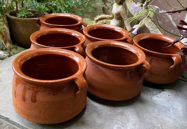 Set of 6 French glazed stoneware terracotta cooking pots – (17) Franse geglazuurde gres terracotta kookpot – 19e tot begin 20e eeuw | French glazed stoneware terracotta cooking pot – early 20th century