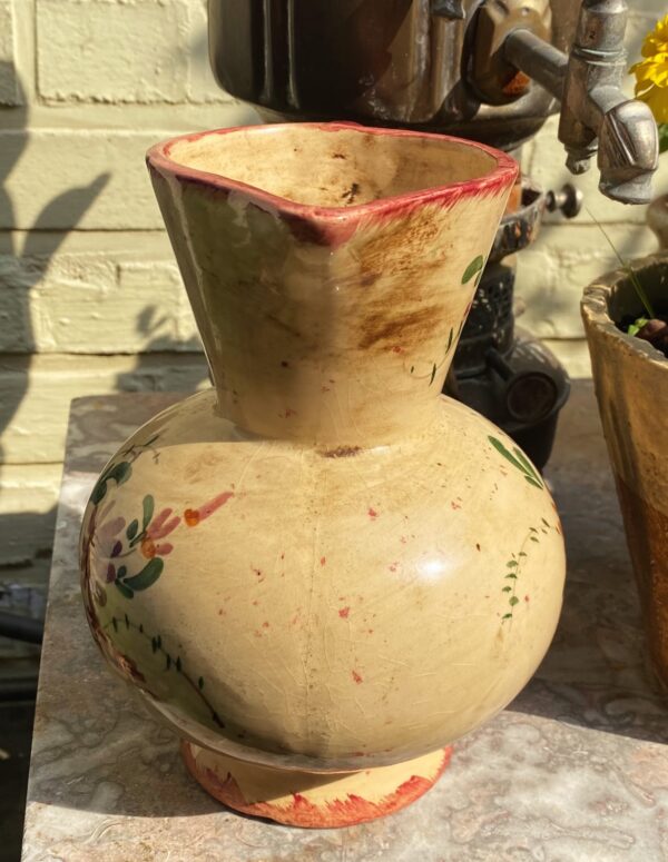 Vintage schenkkan Majolica Aardewerk Gesigneerd 18643 FJ CCE (6) Prachtige bolvormige majolica schenkkan met bloemenmotief – exquisite floral pitcher 20th c.