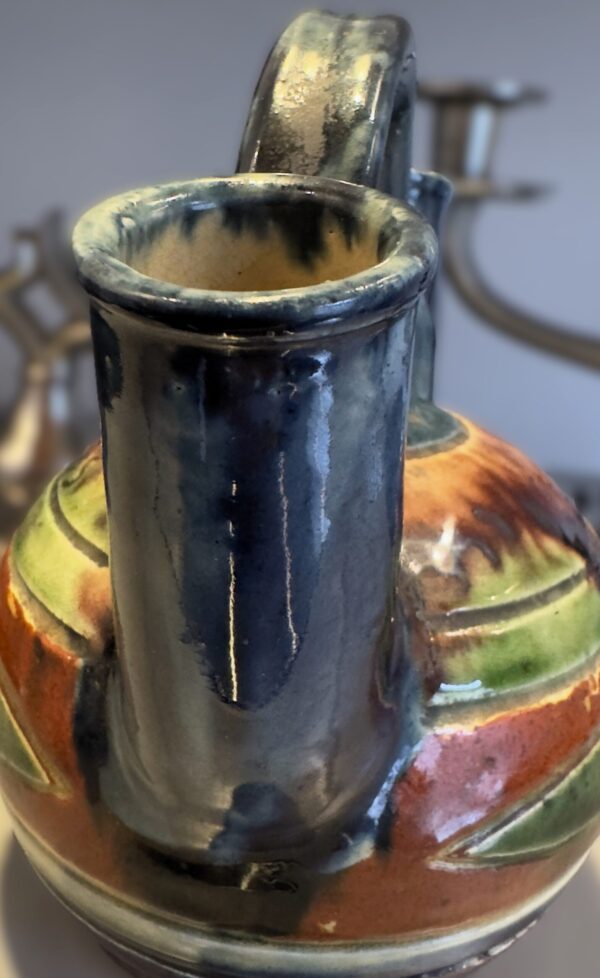 Vlaams aardewerk decoratief Art Nouveau Tulpenvaasje (10) Vlaams aardewerk tulpenkruikje – gevlamde glazuur – Flemish pottery tulip jug – flamed glaze – Mont de l’Enclus – ca. 1930