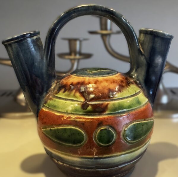 Vlaams aardewerk decoratief Art Nouveau Tulpenvaasje (11) Vlaams aardewerk tulpenkruikje – gevlamde glazuur – Flemish pottery tulip jug – flamed glaze – Mont de l’Enclus – ca. 1930