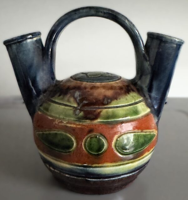 Vlaams aardewerk decoratief Art Nouveau Tulpenvaasje (13) Vlaams aardewerk tulpenkruikje – gevlamde glazuur – Flemish pottery tulip jug – flamed glaze – Mont de l’Enclus – ca. 1930
