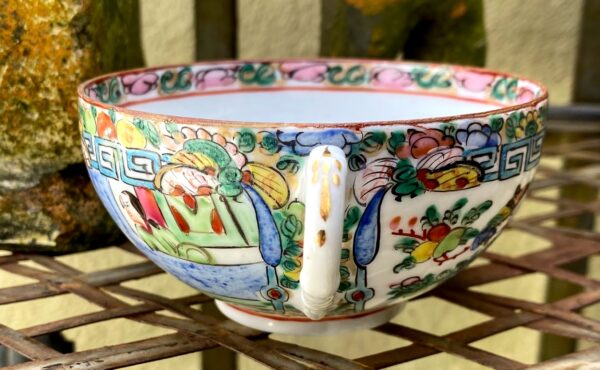 4 Chinese eggshell porcelain teacups Rose Canton – c.1900 (13) 4 Chinese eierschaalporseleinen theekopjes Rose Canton | 4 Chinese eggshell porcelain teacups Rose Canton – c.1900