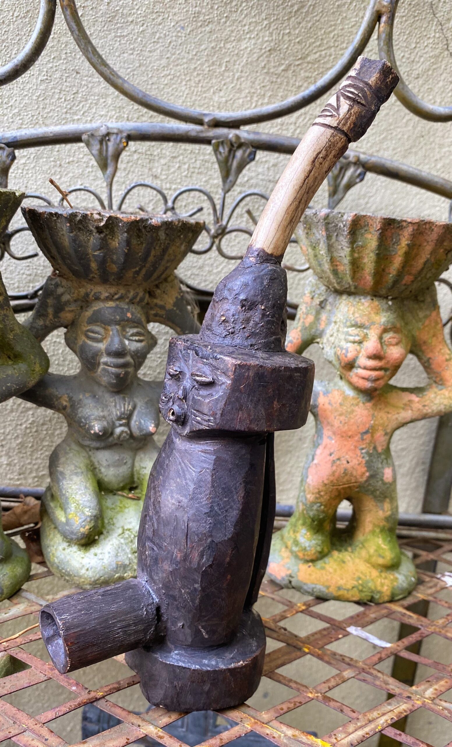 5292546539.jpg Kleine decoratieve Afrikaanse tribale rookpijp Kuba (Congo)