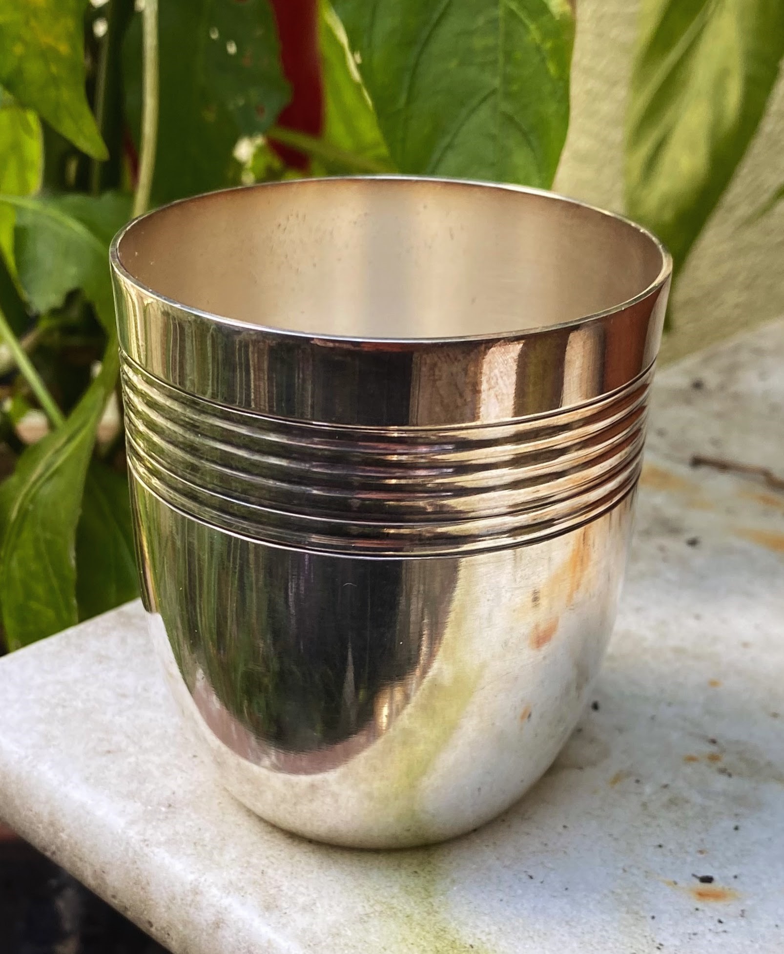 5305510358.jpg Vintage zware verzilverde drink - of geboortebeker gemerkt onderaan - ca. 1935