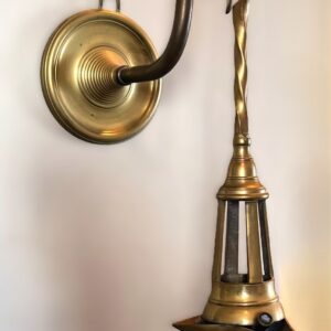 Antieke bronzen middeleeuwse wand- olielamp – 19e eeuw