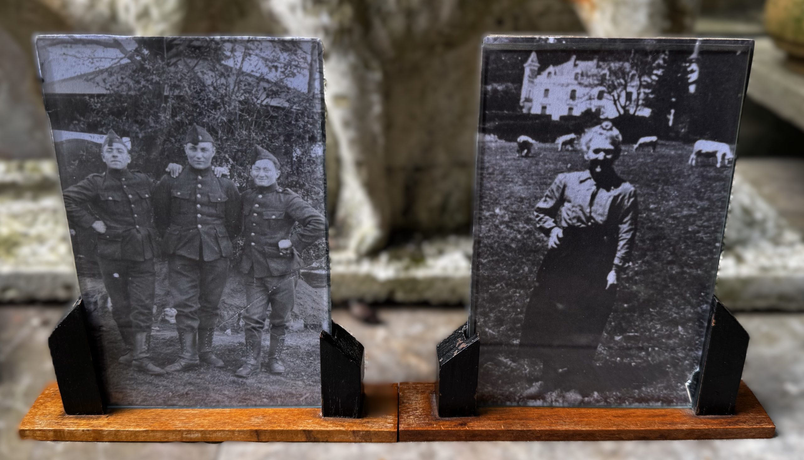 5305513103.jpg Duo Design – Twee Eigentijdse Houten Fotolijstjes met Minimalistische Lijn en Warme Houtstructuur