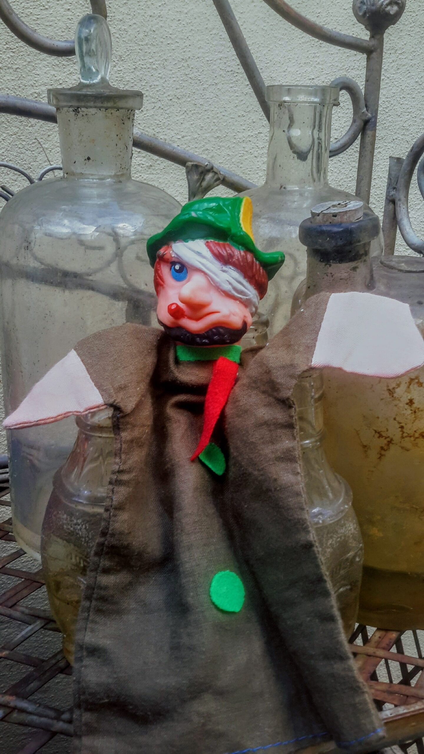 5305513170.jpg Vintage Handpop – Komische Poppenkastfiguur met Hoed en Sigaar, ca. 1970