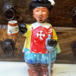 Vintage Porseleinen Musketier Decanters – 2 Exemplaren uit de Jaren ’50 (ook apart verkrijgbaar)