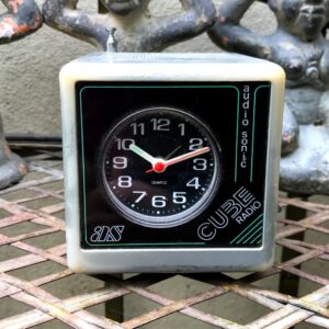 Audio Sonic AS radiowekker met analoge display – jaren 1980