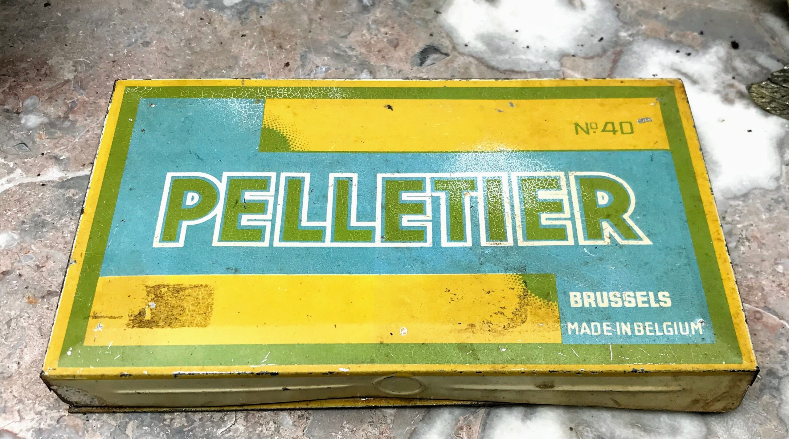 5305514099.jpg vintage metalen stempelkussen Pelletier Brussel jaren 50