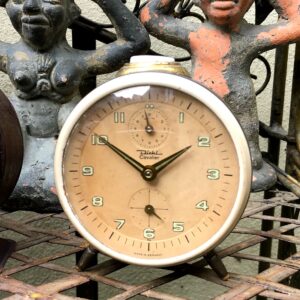5305514322.jpg Diehl Cavalier wekker ca. 1950–1960 – Grijsblauw met dubbele subdials