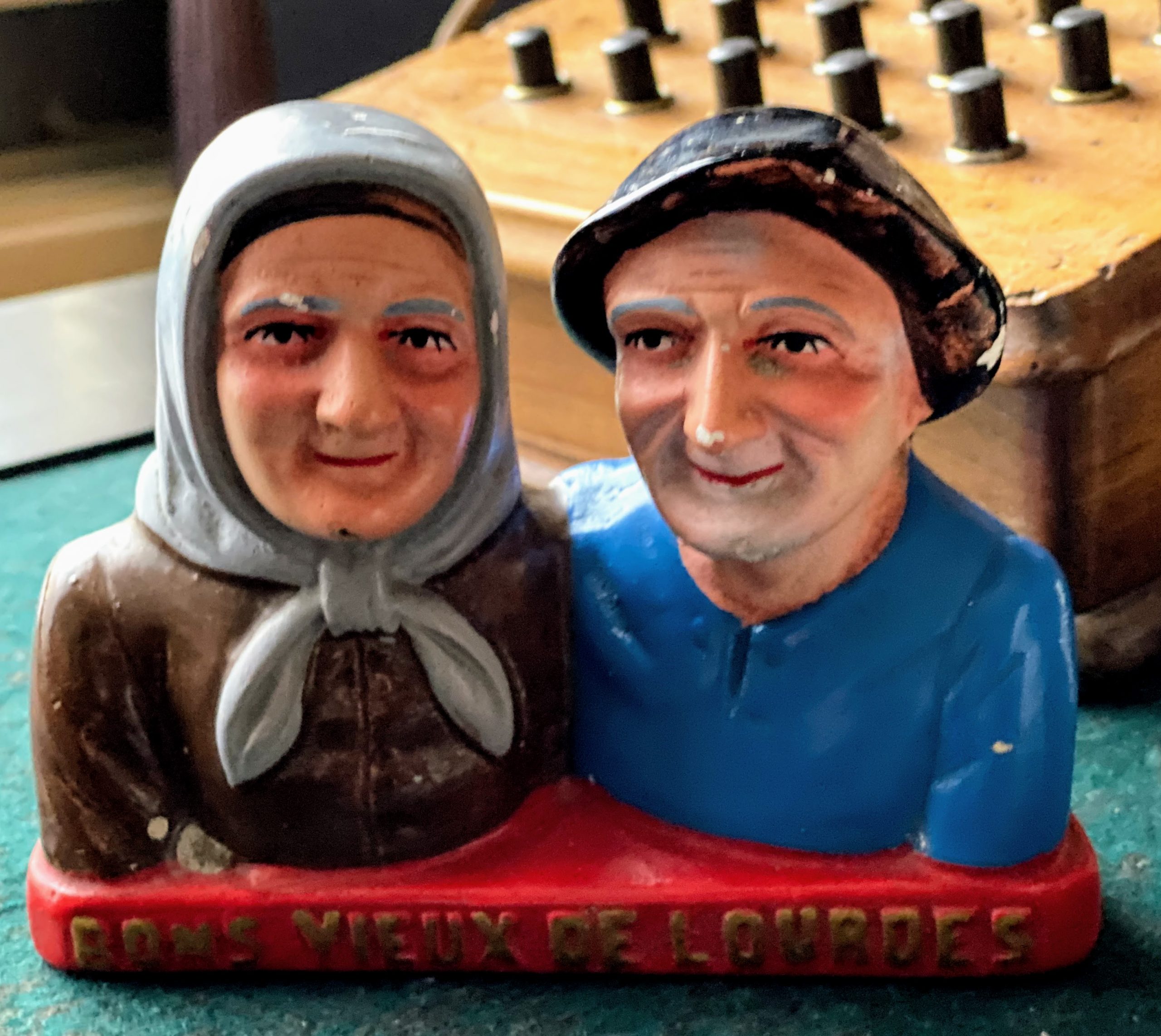 5305514407.jpg Zeldzaam Lourdes beeldje – Bon Vieux de Lourdes ca. 1920
