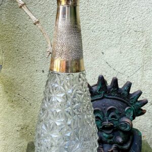 5305516814.jpg Elegante goudkleurige kristal diamant geslepen wijnkaraf – Italië, ca. 1970