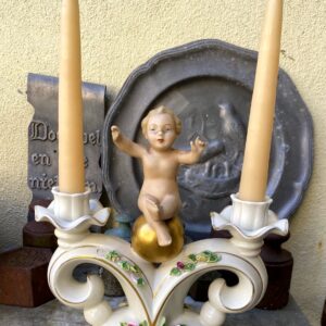 5305517563.jpg Decoratieve porseleinen kandelaar met putti naar Carl Thieme Potschappel Dresden Duitsland ca. 1900