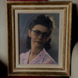 5305519337.jpg Vintage portretfoto jonge vrouw in fotolijst, gesigneerd – Dumon Bruxelles, Jaren ’30–’40